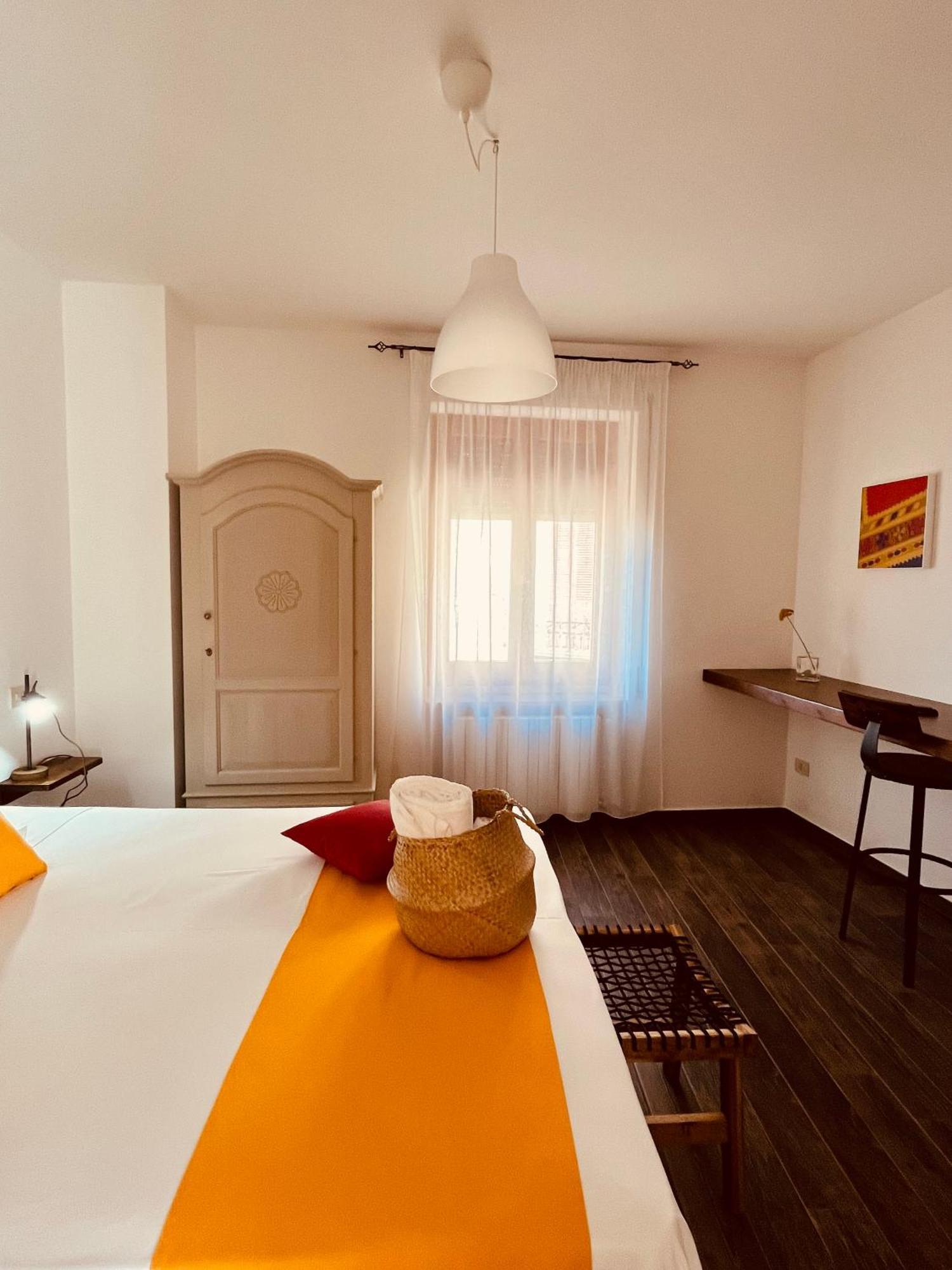 Carrales Guest House Nuoro  Dış mekan fotoğraf