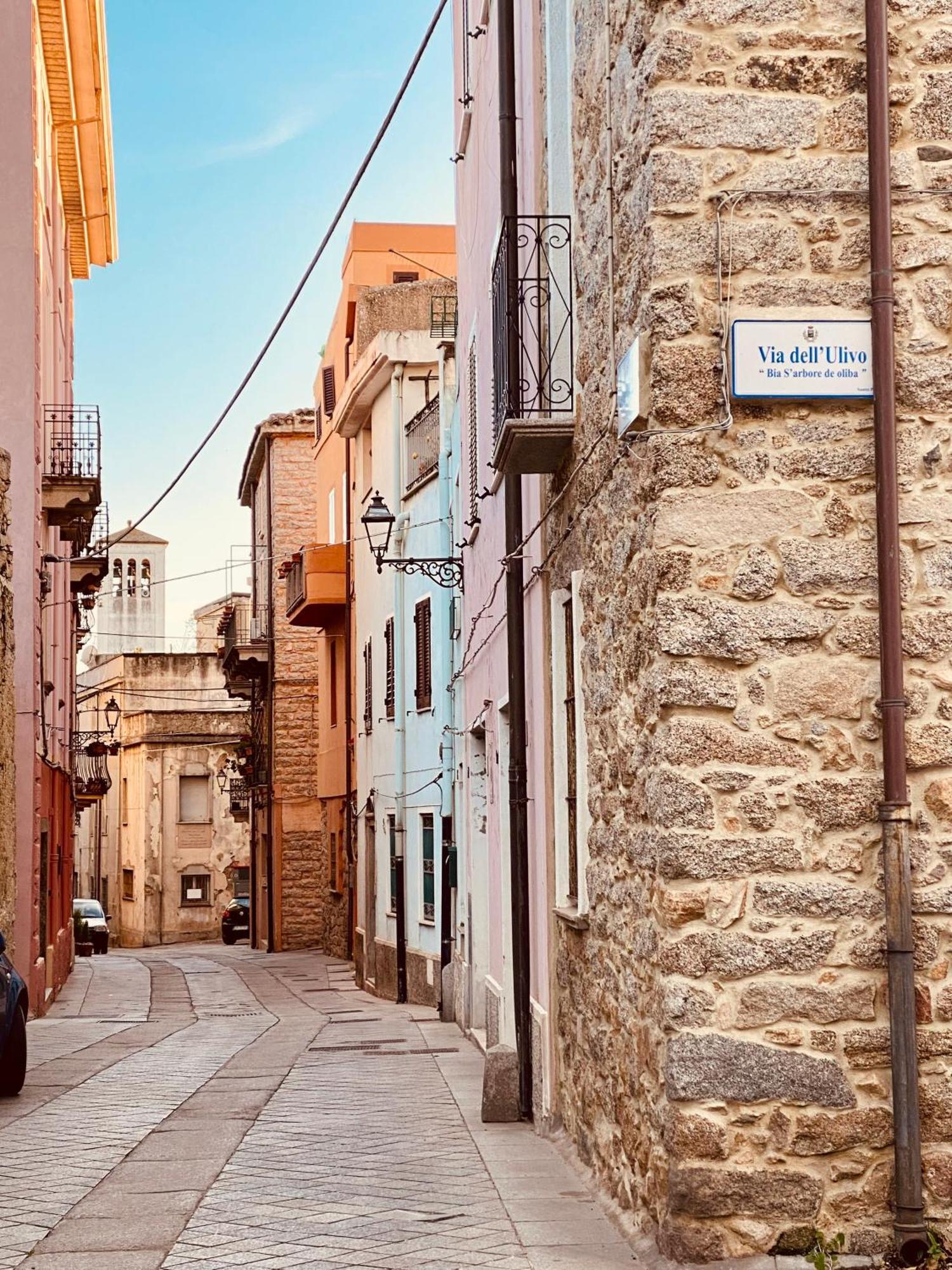 Carrales Guest House Nuoro  Dış mekan fotoğraf