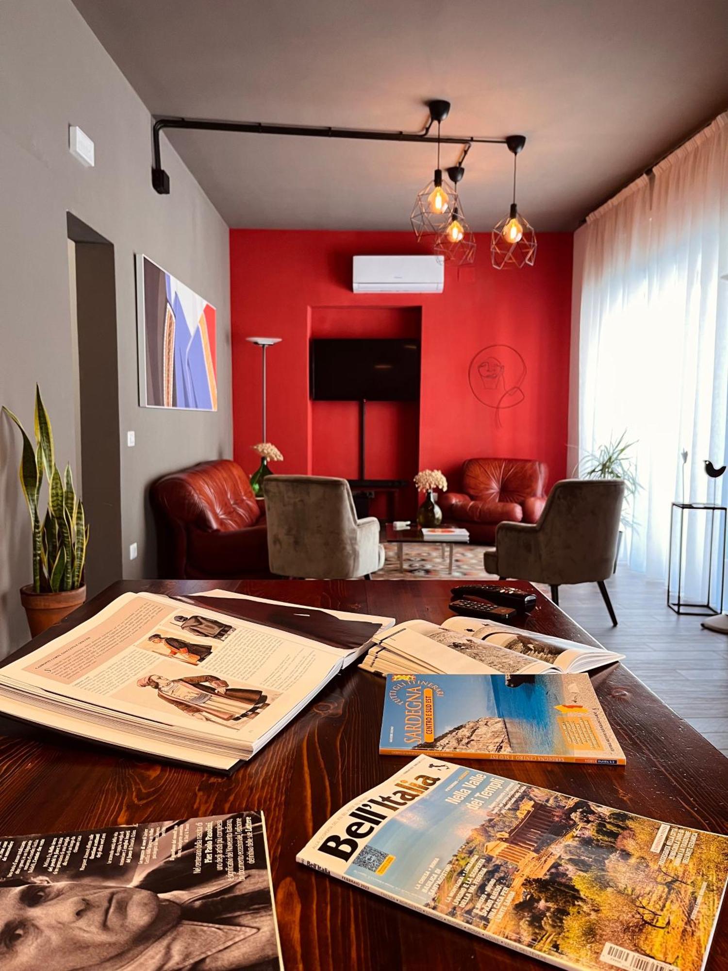 Carrales Guest House Nuoro  Dış mekan fotoğraf
