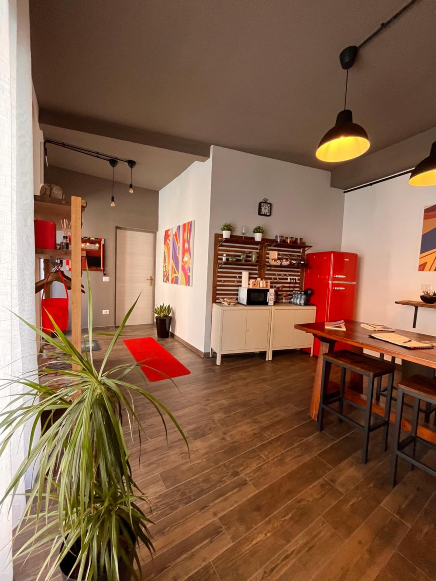 Carrales Guest House Nuoro  Dış mekan fotoğraf