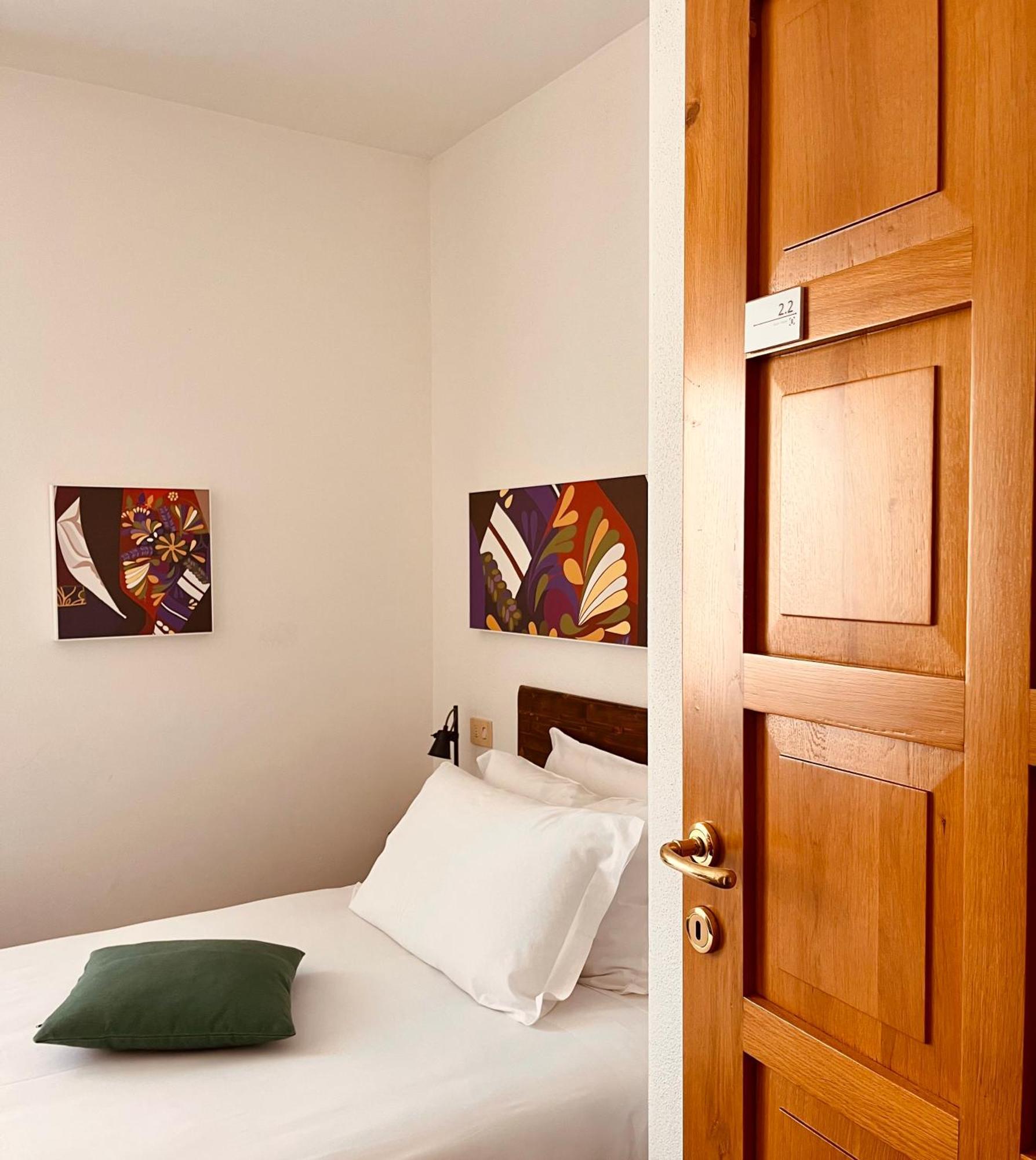 Carrales Guest House Nuoro  Dış mekan fotoğraf